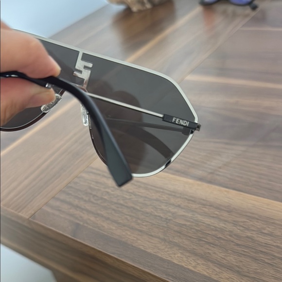 FF Fendi Match Round Gray Sunglasses - Picture 2 of 6